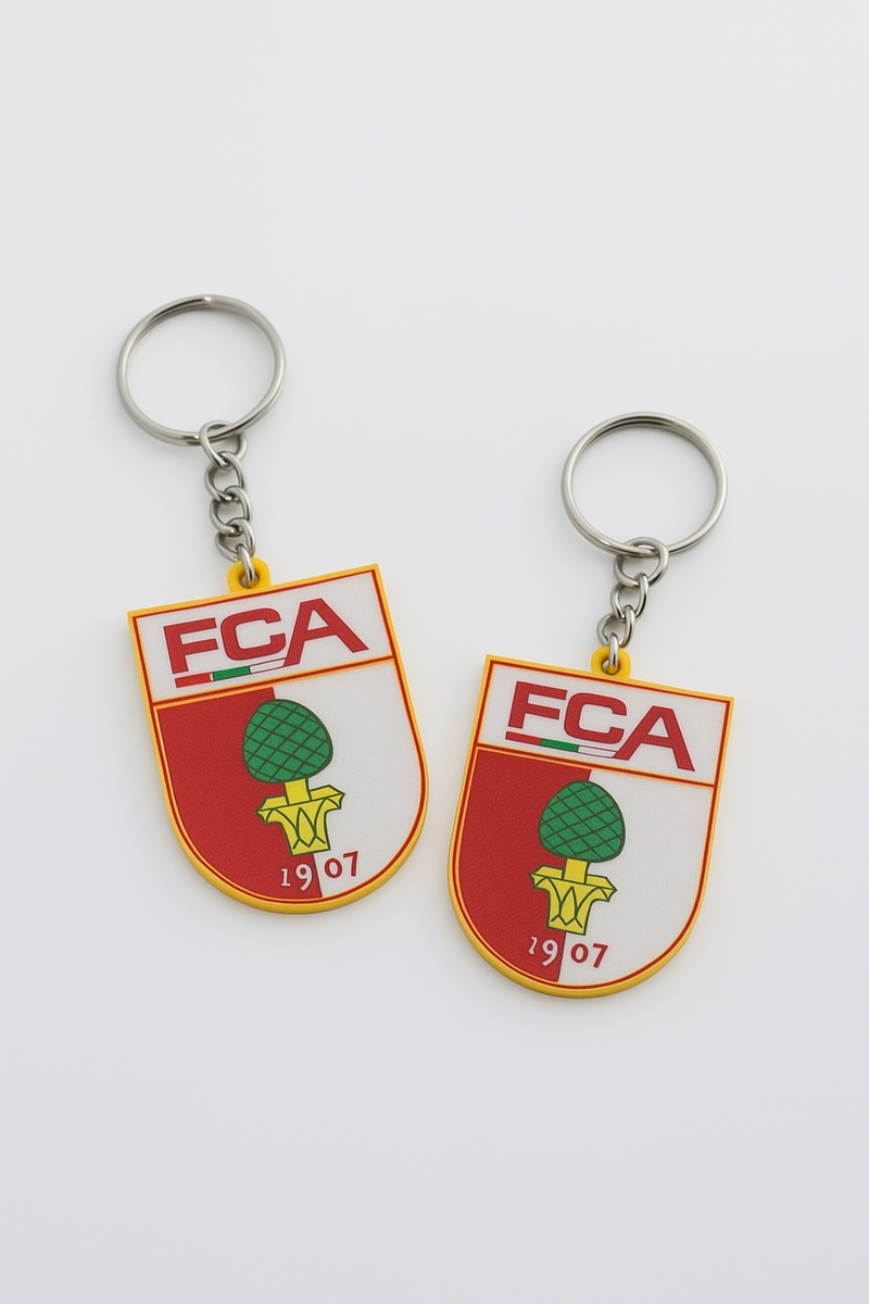 Handgefertigter 3D-gedruckter Schlüsselanhänger mit FCA-Logo in Vereinsfarben