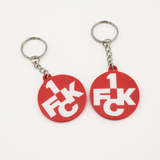 1. FC Kaiserslautern Schlüsselanhänger aus rotem PLA mit weißem Logo auf hellem Hintergrund